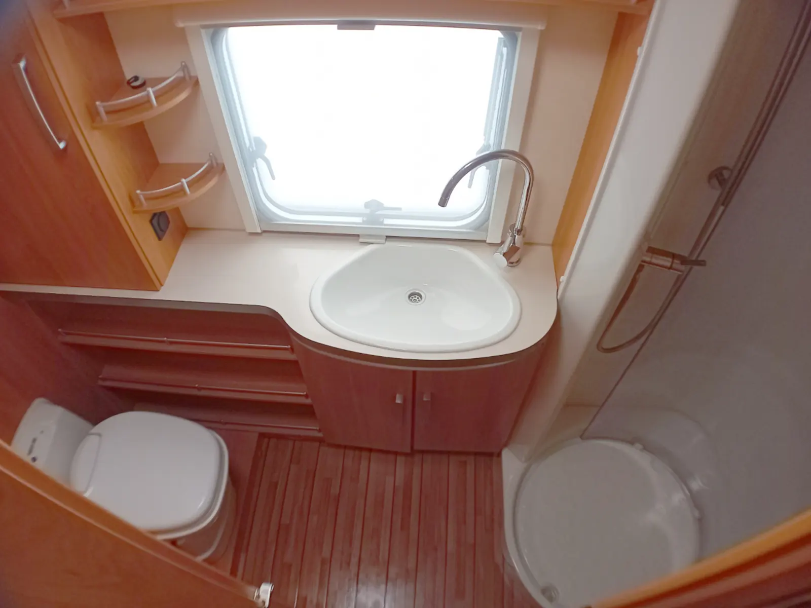 wilk s4 530 ued usata bagno coda vista completa wx lavello finestra e doccia