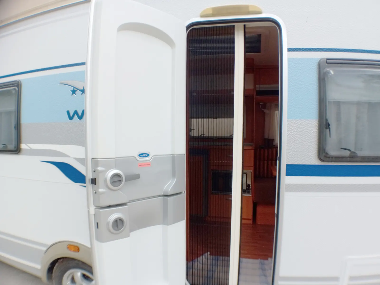 wilk s4 530 ued usata porta ingresso con zanzariera scorrevole